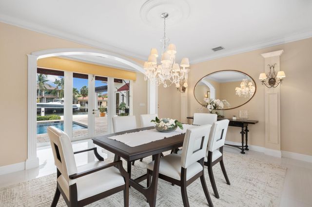 2890 NE 27th St, Fort Lauderdale, FL 33306