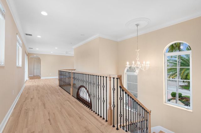 2890 NE 27th St, Fort Lauderdale, FL 33306