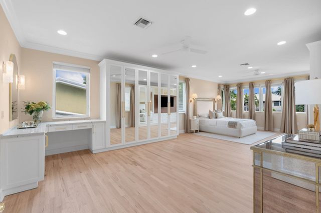 2890 NE 27th St, Fort Lauderdale, FL 33306