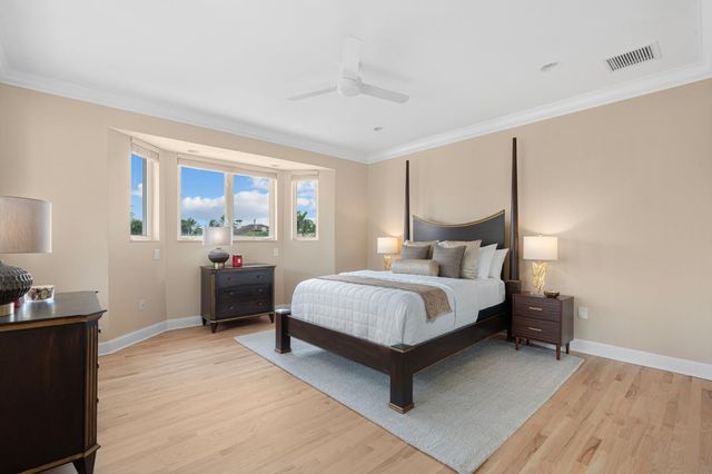 2890 NE 27th St, Fort Lauderdale, FL 33306