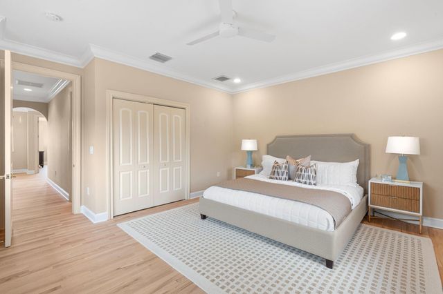 2890 NE 27th St, Fort Lauderdale, FL 33306