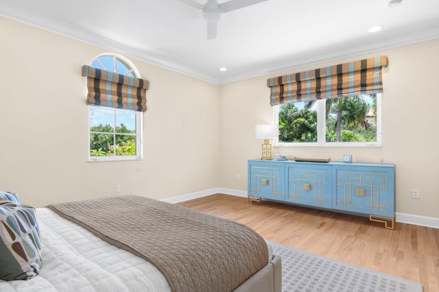 2890 NE 27th St, Fort Lauderdale, FL 33306