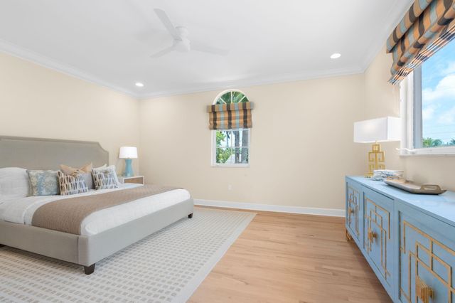 2890 NE 27th St, Fort Lauderdale, FL 33306