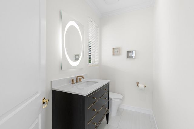 2890 NE 27th St, Fort Lauderdale, FL 33306