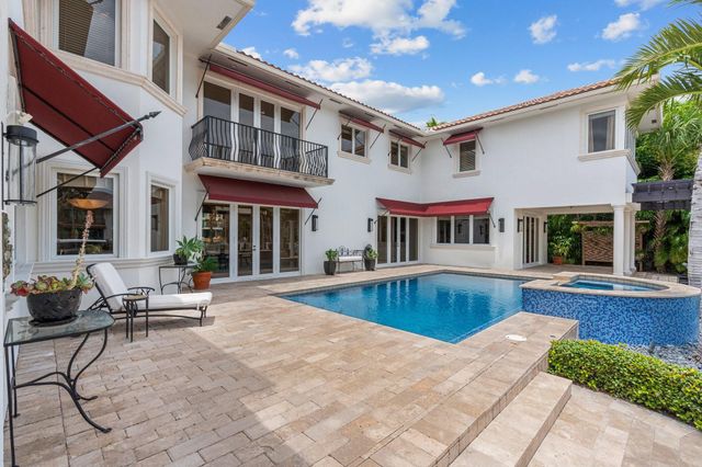 2890 NE 27th St, Fort Lauderdale, FL 33306