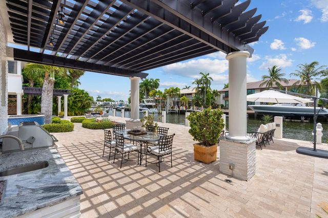 2890 NE 27th St, Fort Lauderdale, FL 33306