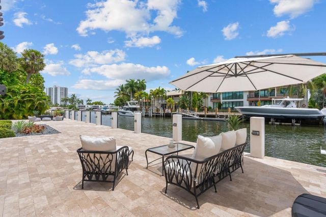 2890 NE 27th St, Fort Lauderdale, FL 33306