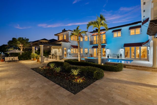 2890 NE 27th St, Fort Lauderdale, FL 33306