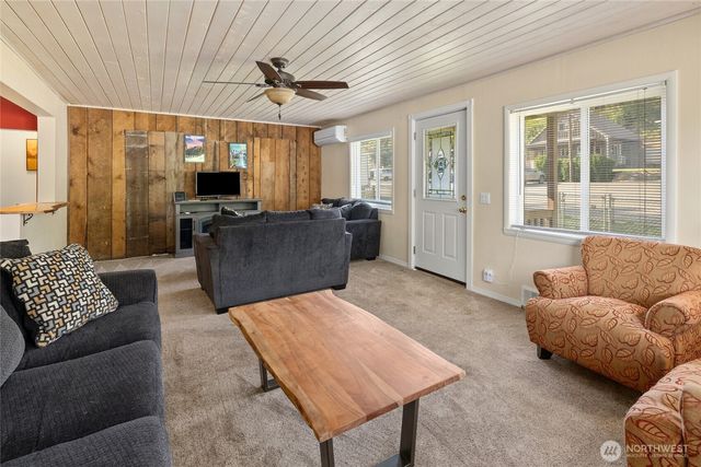 301 W 4th Street, Cle Elum, WA 98922