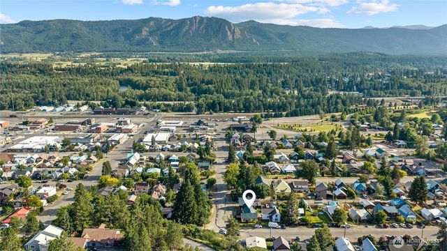 301 W 4th Street, Cle Elum, WA 98922