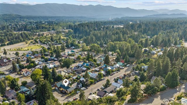 301 W 4th Street, Cle Elum, WA 98922