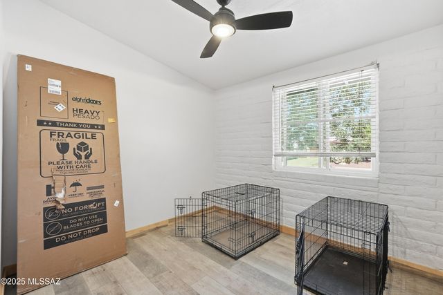 7390 N Dickinson Place, Tucson, AZ 85741