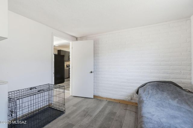 7390 N Dickinson Place, Tucson, AZ 85741