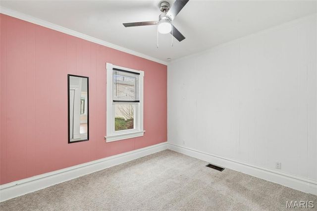 808 S 6th Street, St Charles, MO 63301