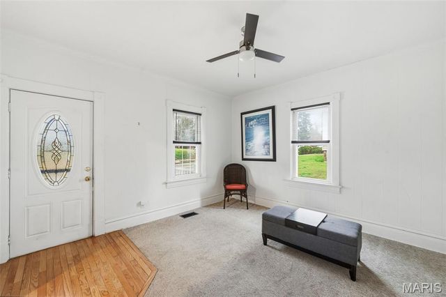 808 S 6th Street, St Charles, MO 63301