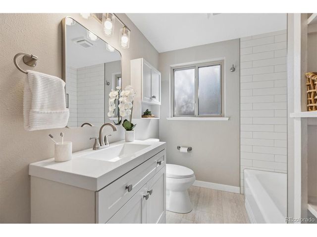 4170 Lamar St, Wheat Ridge, CO 80033