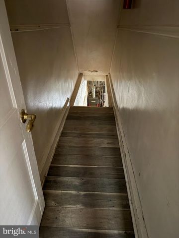 529 ALCOTT ST, Philadelphia, PA 19120