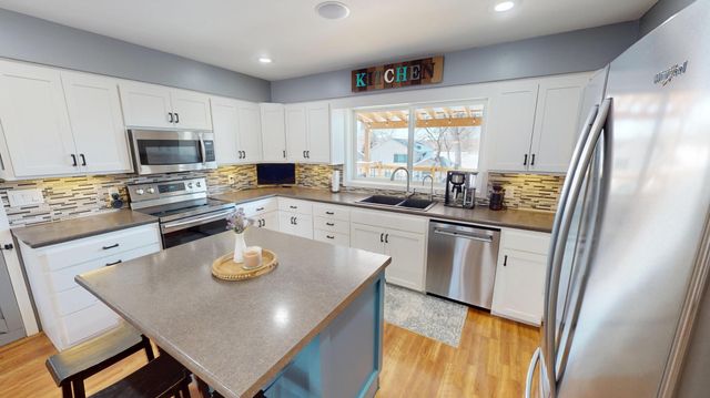 404 Garden Road, Albert Lea, MN 56007