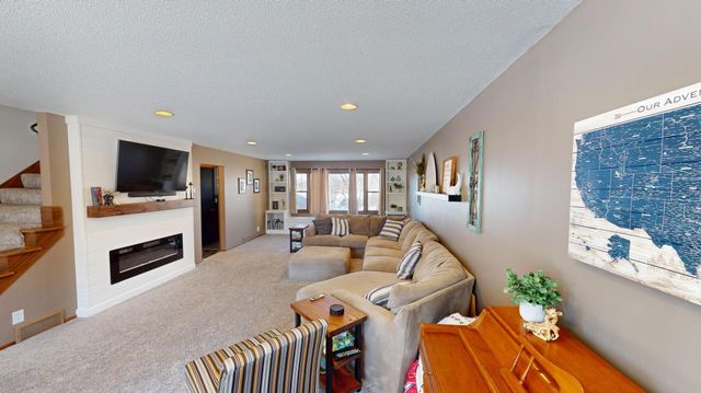 404 Garden Road, Albert Lea, MN 56007