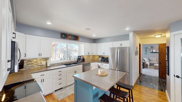 404 Garden Road, Albert Lea, MN 56007