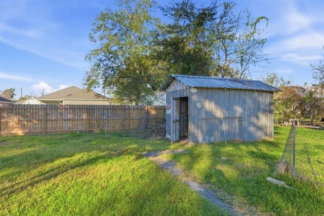 2506 Demarest Street, Lake Charles, LA 70601