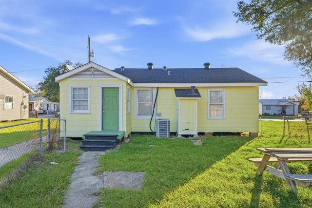 2506 Demarest Street, Lake Charles, LA 70601