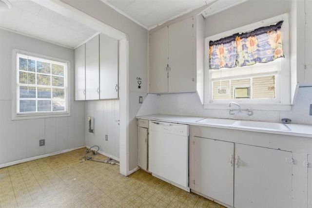 2506 Demarest Street, Lake Charles, LA 70601