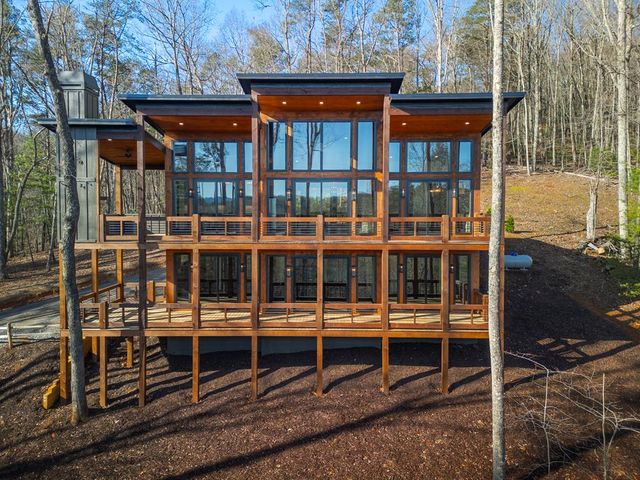 57 Deerfield Lane, Blue Ridge, GA 30513