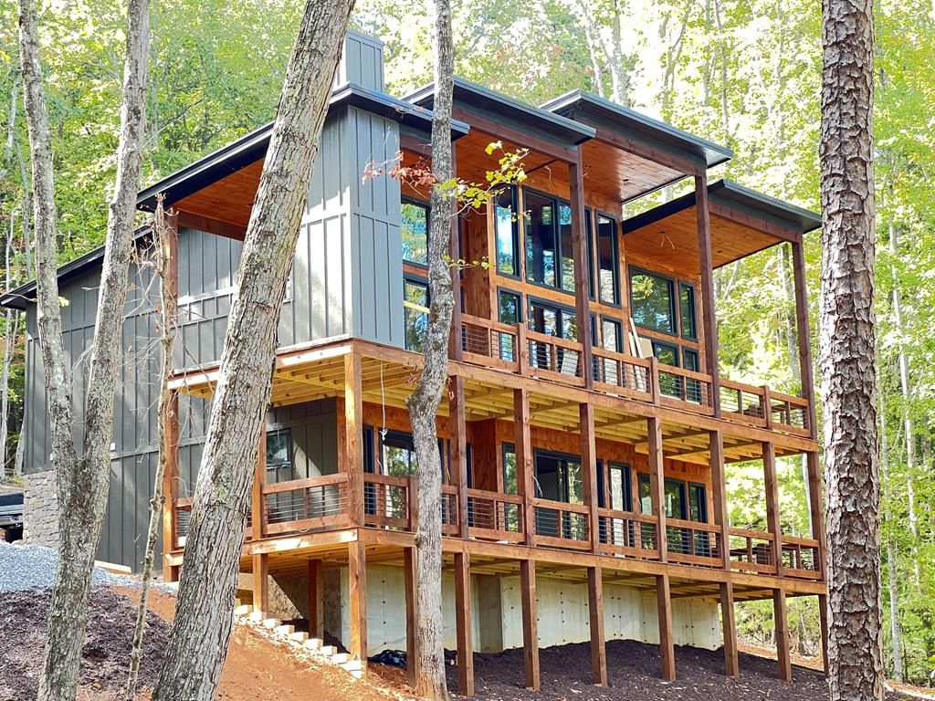 57 Deerfield Lane, Blue Ridge, GA 30513