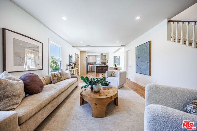 4325 Price Street, Los Angeles, CA 90027