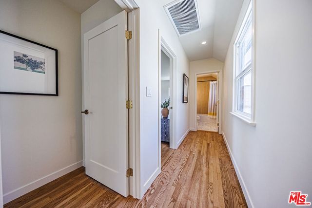 4325 Price Street, Los Angeles, CA 90027