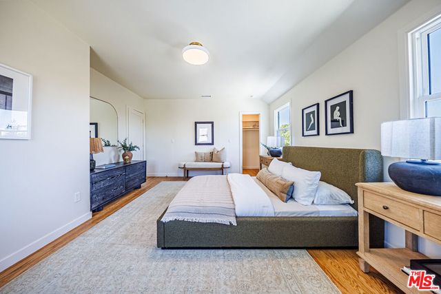 4325 Price Street, Los Angeles, CA 90027