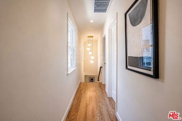 4325 Price Street, Los Angeles, CA 90027