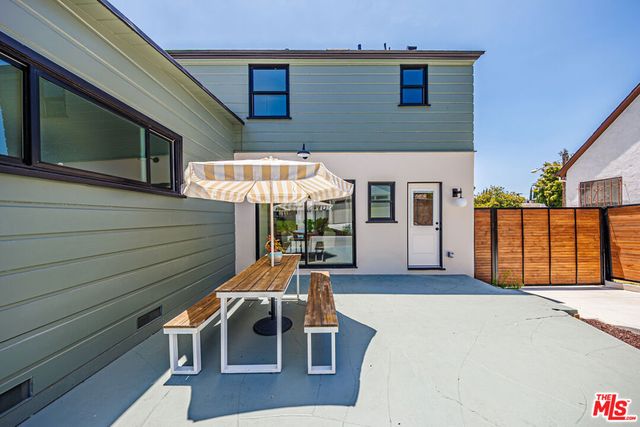 4325 Price Street, Los Angeles, CA 90027
