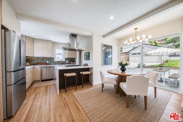 4325 Price Street, Los Angeles, CA 90027