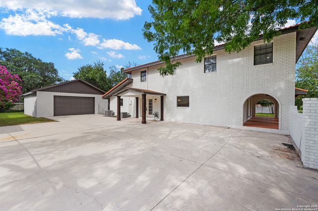 520 Sagecrest Dr., San Antonio, TX 78232