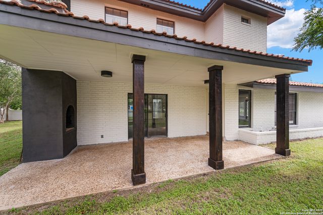 520 Sagecrest Dr., San Antonio, TX 78232