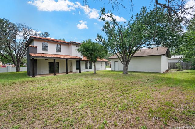 520 Sagecrest Dr., San Antonio, TX 78232