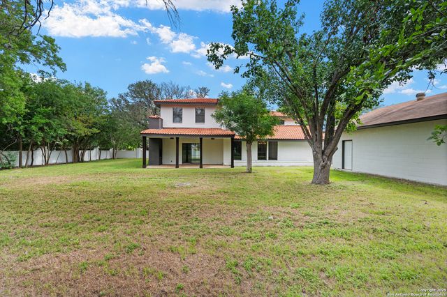 520 Sagecrest Dr., San Antonio, TX 78232