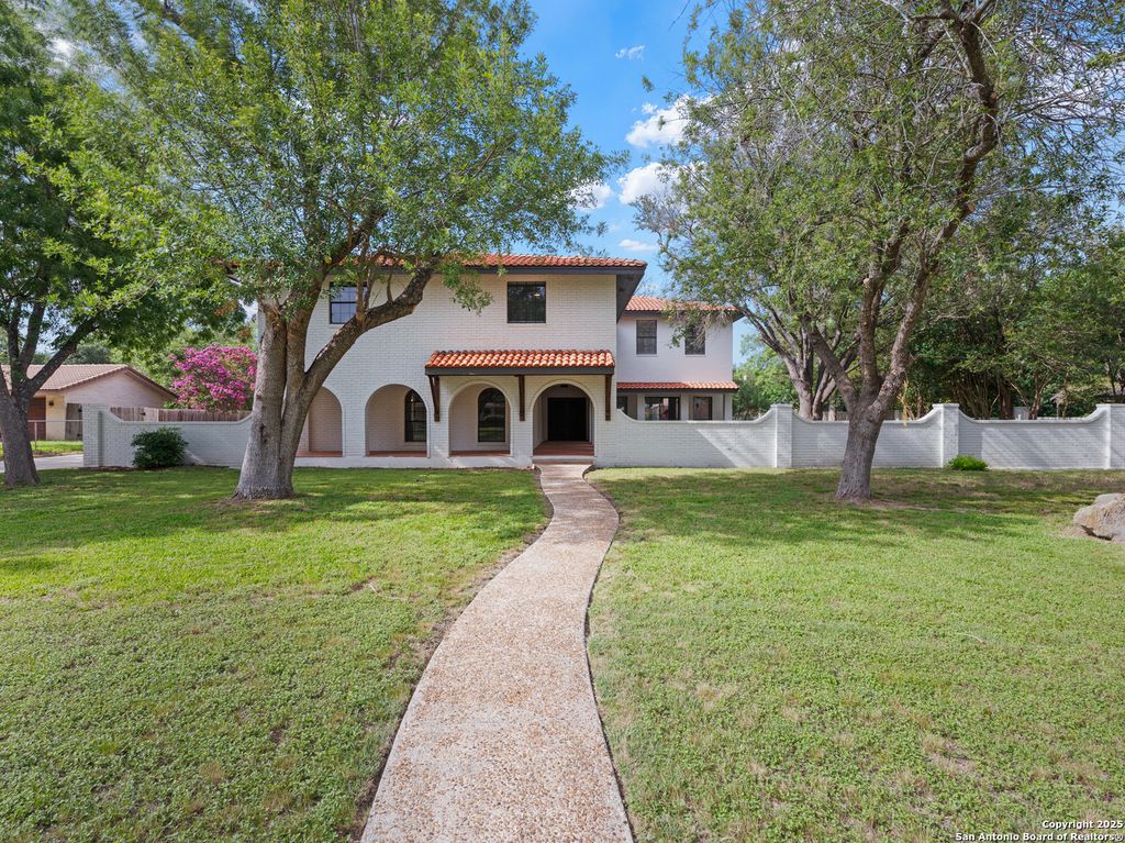 520 Sagecrest Dr., San Antonio, TX 78232