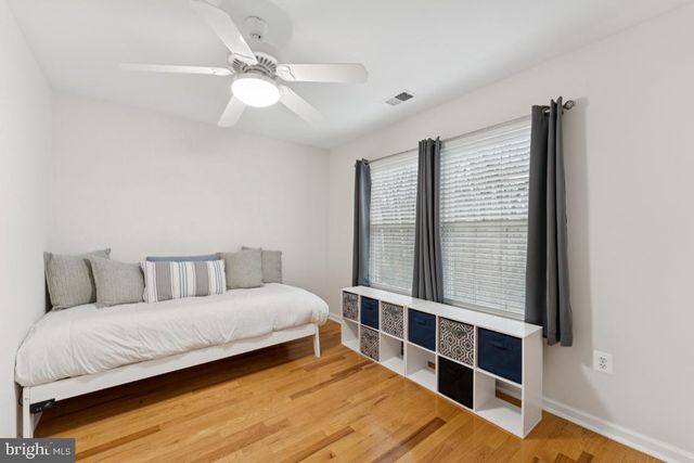 13901 WAVERLY CREEK CT, Chantilly, VA 20151