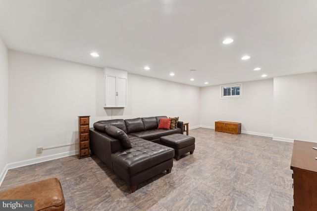 13901 WAVERLY CREEK CT, Chantilly, VA 20151