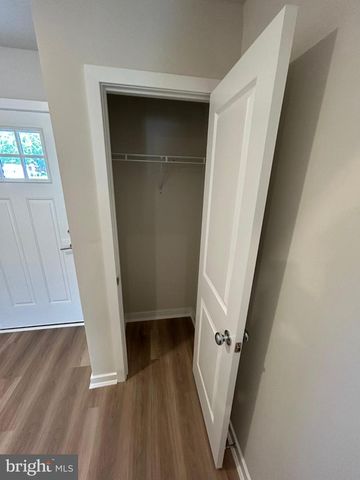 56 MORGANS MILL RD, Sicklerville, NJ 08081