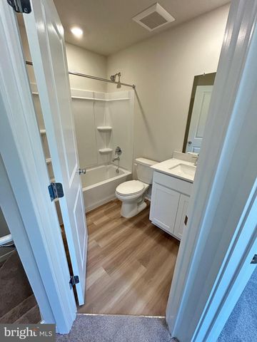 56 MORGANS MILL RD, Sicklerville, NJ 08081