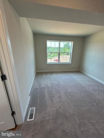 56 MORGANS MILL RD, Sicklerville, NJ 08081