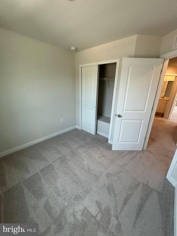 56 MORGANS MILL RD, Sicklerville, NJ 08081