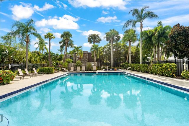 550 N Tropic Lane 6B, Vero Beach, FL 32960