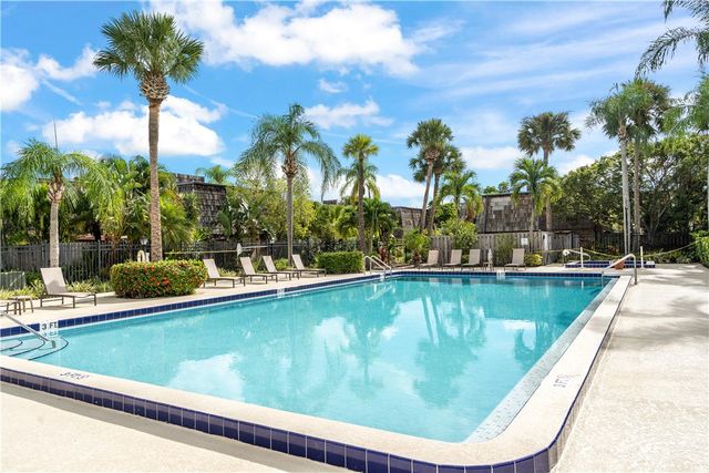 550 N Tropic Lane 6B, Vero Beach, FL 32960