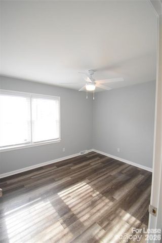 924 Edgegreen Drive, Charlotte, NC 28217