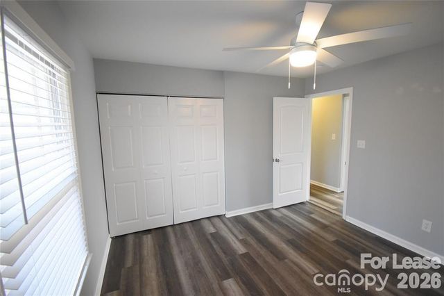 924 Edgegreen Drive, Charlotte, NC 28217